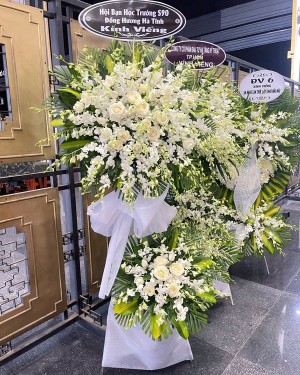 Bảng Giá Đặt Vòng Hoa Tang Lễ Bình Thạnh &amp; Địa Chỉ Giao Hỏa Tốc