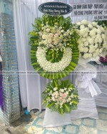 Kệ Hoa Chia Buồn 2 Tầng Lan Thái Trắng Và Hồng Kem Sang Trọng