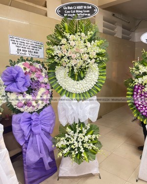 Kệ Hoa Tang Lễ 2 Tầng Kính Viếng Cô Lan Thái Và Hồng Kem