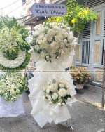 Kệ Hoa Tang Lễ 2 Tầng Viếng Đối Tác Cúc Trắng Và Hồng Trắng