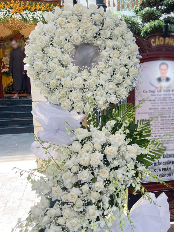 Vòng hoa An Lạc